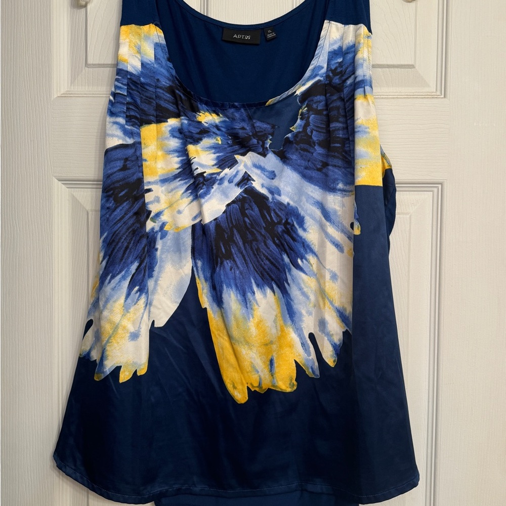 Abstract Top XL